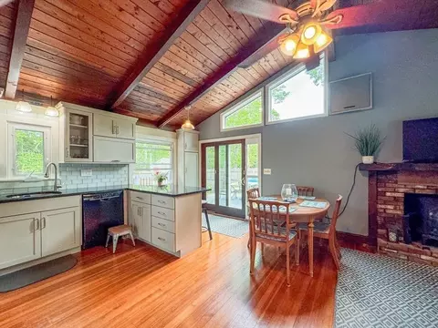 55 Hilltop Rd, Mashpee, MA 02649 photo 6