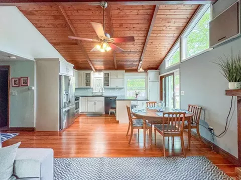 55 Hilltop Rd, Mashpee, MA 02649 photo 5