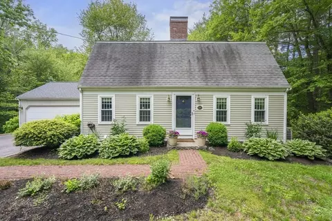620 Grove St, Norwell, MA 02061