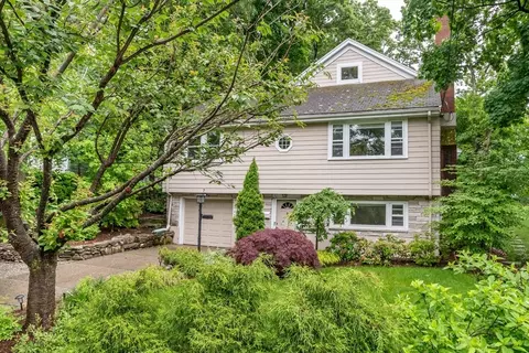 7 Kendall Rd, Lexington, MA 02421