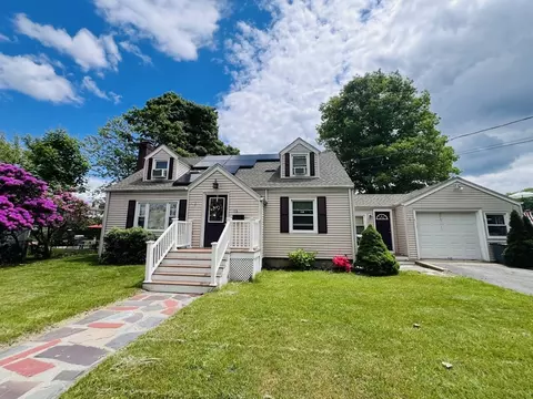 16 Hampton St, Saugus, MA 01906