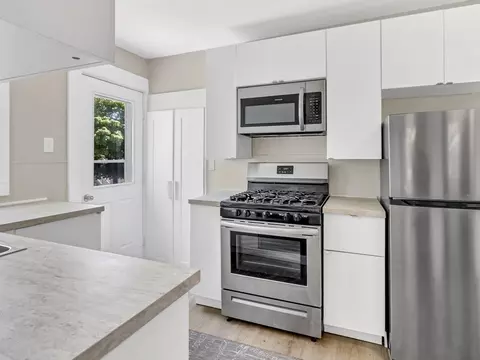 52 H St, Hull, MA 02045 photo 7