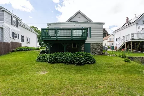 Exterior - 86 Epping St, Lowell, MA 01852 photo 6 of 8
