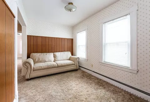 Living - 86 Epping St, Lowell, MA 01852 photo 2 of 5