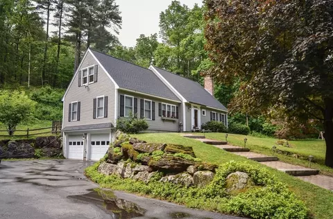 72 Highland St, Berlin, MA 01503