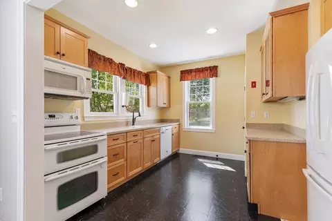 Kitchen - 38 Spring St, Mansfield, MA 02048 photo 2 of 4