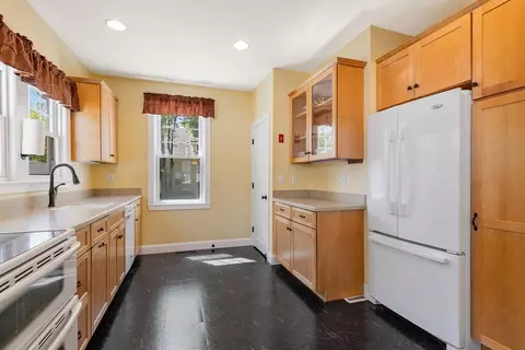 Kitchen - 38 Spring St, Mansfield, MA 02048 photo 1 of 4