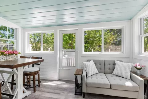 Exterior - 38 Spring St, Mansfield, MA 02048 photo 6 of 10