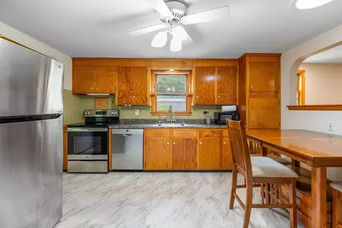 223 Forest St, Reading, MA 01867 photo 5