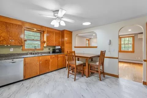 223 Forest St, Reading, MA 01867 photo 3