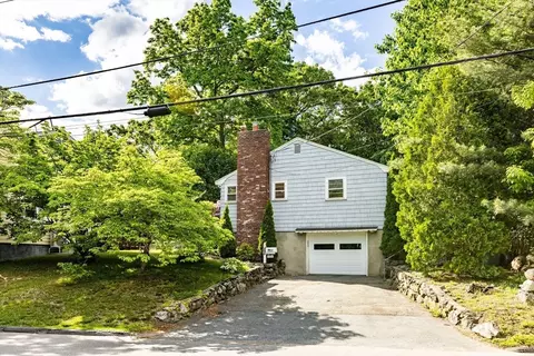 223 Forest St, Reading, MA 01867 photo 2