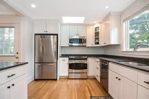 15 Evans Rd, Needham, MA 02492 photo 6