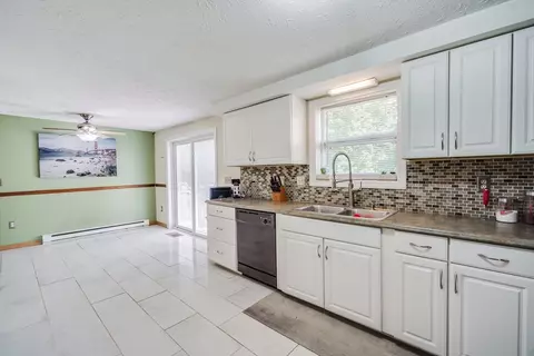 Kitchen - 4 Ball St, Worcester, MA 01603 photo 1 of 1