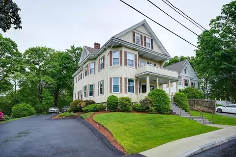 212-214 Hammond St, Waltham, MA 02451