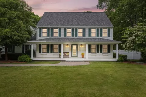 11 Liberty Rd, Medway, MA 02053