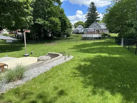 Exterior - 4 Mohawk Ave, Worcester, MA 01603 photo 3 of 5