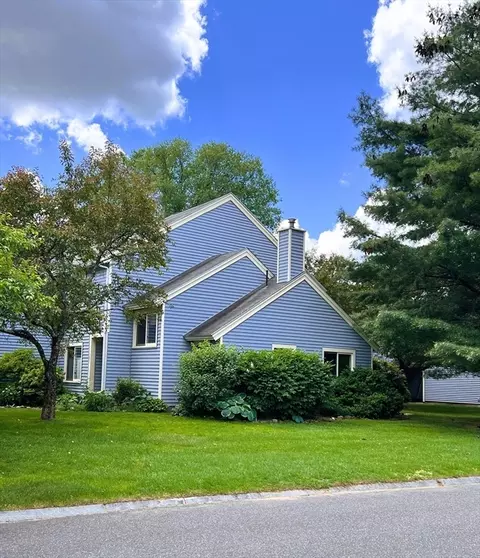 585 Nassau Dr #585, Springfield, MA 01129