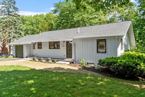 12 Seneca Dr, Hudson, MA 01749