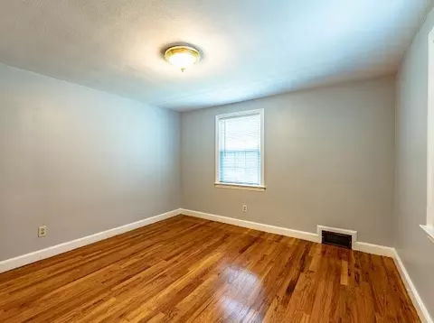 145 Wheeler Ave, Springfield, MA 01118 photo 18