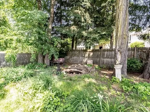 145 Wheeler Ave, Springfield, MA 01118 photo 9