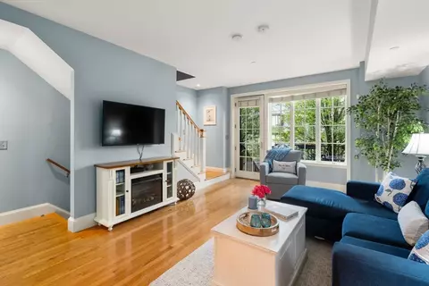 93 E Central St #7, Natick, MA 01760 photo 4