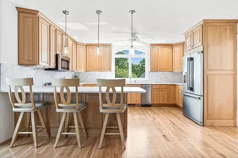 38 Winslow Rd, Reading, MA 01867 photo 11