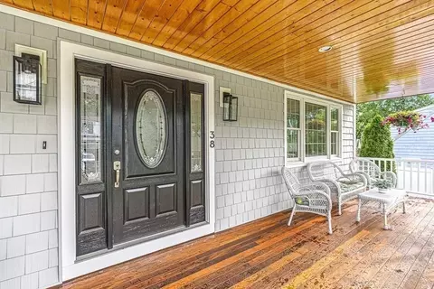 38 Winslow Rd, Reading, MA 01867 photo 4