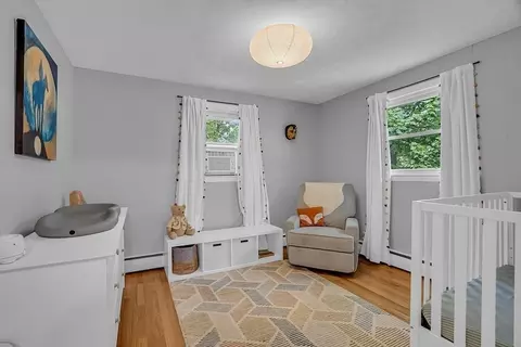 Bedroom - 33 Wendover Rd, Worcester, MA 01606 photo 1 of 5