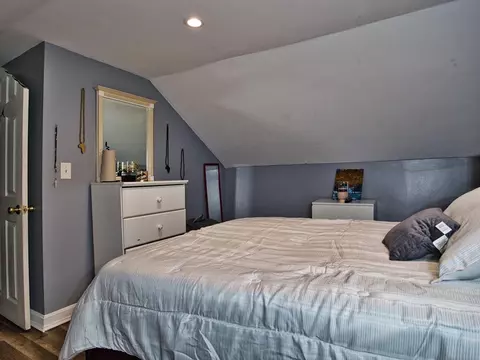 Bedroom - 39 Tremont St, Fall River, MA 02720 photo 2 of 3