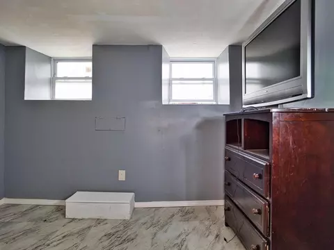 Bedroom - 39 Tremont St, Fall River, MA 02720 photo 3 of 3