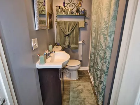 Bath - 39 Tremont St, Fall River, MA 02720 photo 1 of 1
