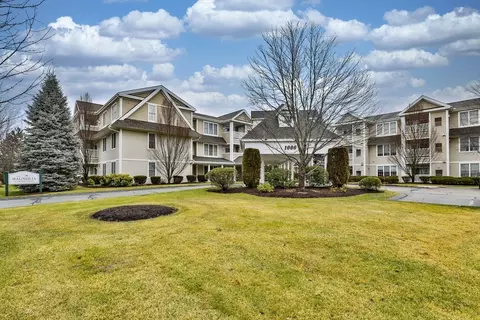 1124 Emerald Ct #1124, Tewksbury, MA 01876