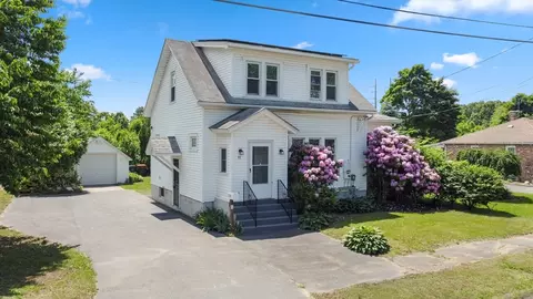 11 Randall St, Agawam, MA 01001