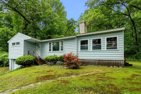 110 Leland Hill Rd, Sutton, MA 01590 photo 2