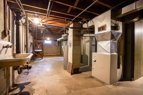 Other - 156 Shawmut St, Springfield, MA 01108 photo 2 of 3