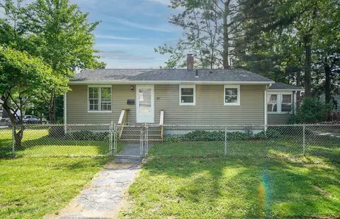 Exterior - 156 Shawmut St, Springfield, MA 01108 photo 1 of 5