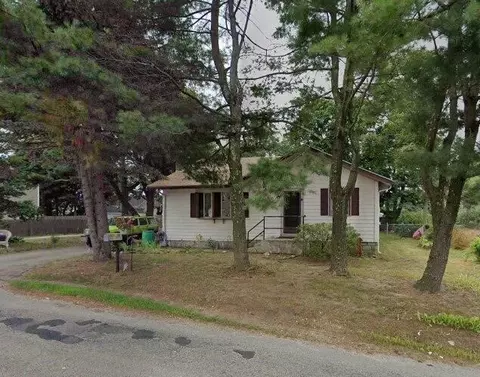 104 Collins St, Attleboro, MA 02703