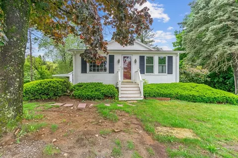 112 Fremont St, Taunton, MA 02780