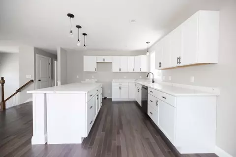30 Enid St, Worcester, MA 01604
