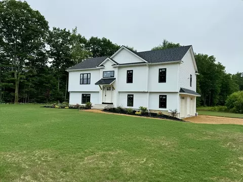 542 South St, Barre, MA 01005