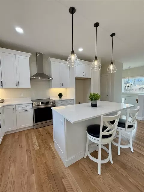 8 Clyde St, Blackstone, MA 01504 photo 7