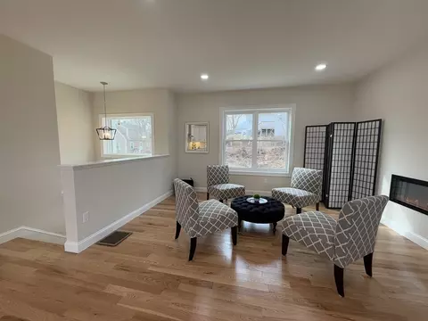 8 Clyde St, Blackstone, MA 01504 photo 11