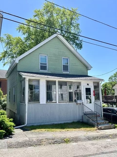 4 South St, Spencer, MA 01562