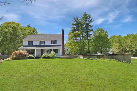 132 Blacksnake Rd, Seabrook, NH 03874