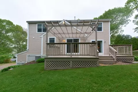 Exterior - 121 Old Dam Rd, Bourne, MA 02532 photo 4 of 8