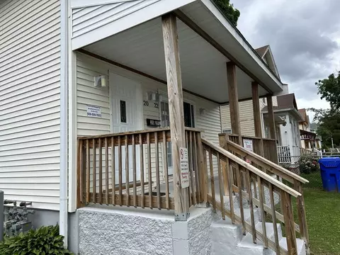 Exterior - 20 Florida St, Springfield, MA 01109 photo 3 of 5