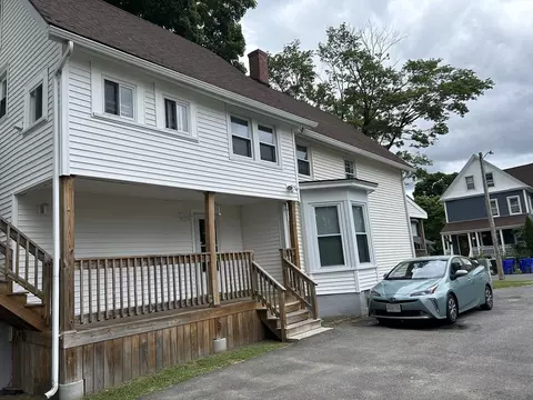 Exterior - 20 Florida St, Springfield, MA 01109 photo 2 of 5
