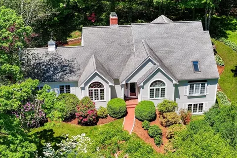 225 Midpine Rd, Yarmouth, MA 02675