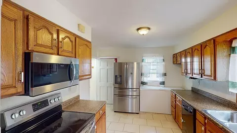 28 Brighton Rd, Worcester, MA 01606 photo 9