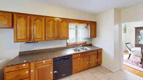 28 Brighton Rd, Worcester, MA 01606 photo 11